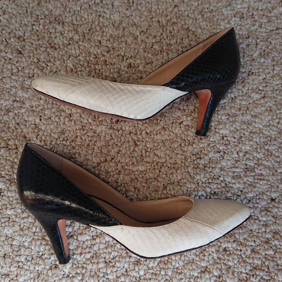 Loeffler Randall Embossed black and white Pumps size 6B - Picture 3 of 10